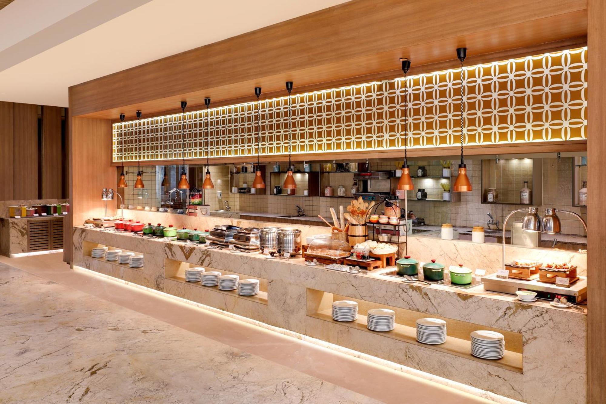 Sandal Suites By Lemon Tree Hotels Noida Luaran gambar