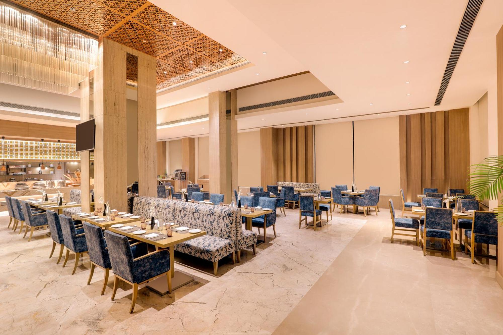 Sandal Suites By Lemon Tree Hotels Noida Luaran gambar