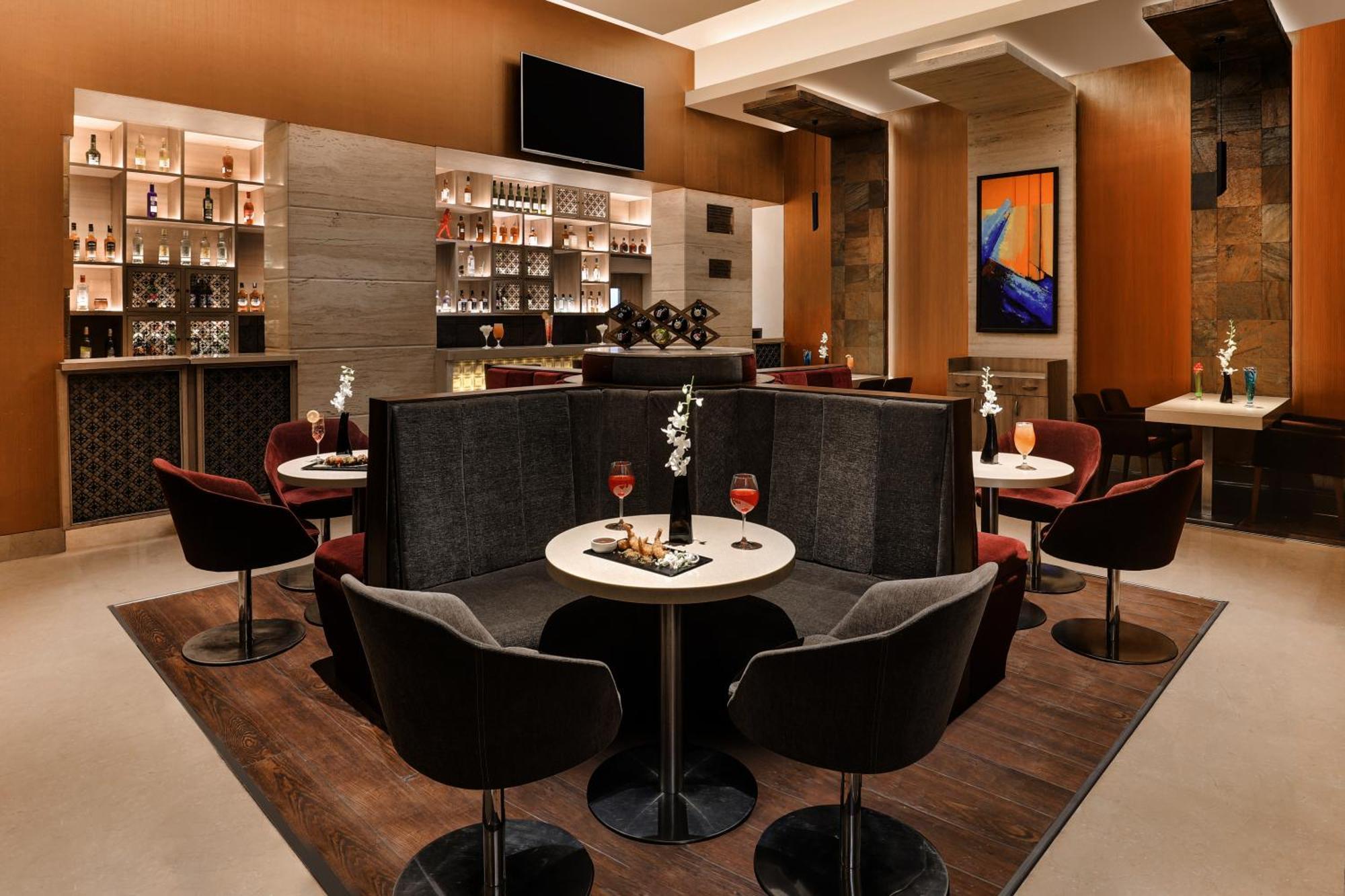 Sandal Suites By Lemon Tree Hotels Noida Luaran gambar