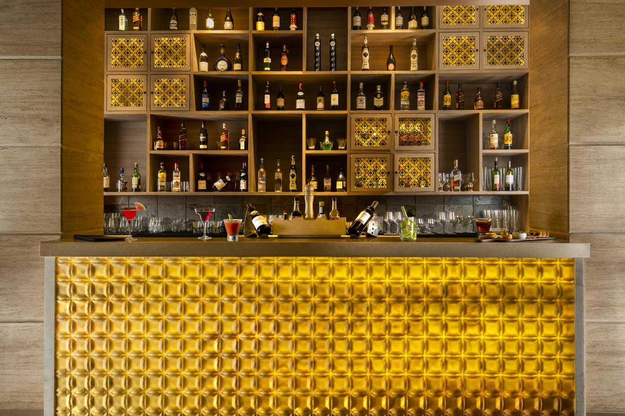 Sandal Suites By Lemon Tree Hotels Noida Luaran gambar