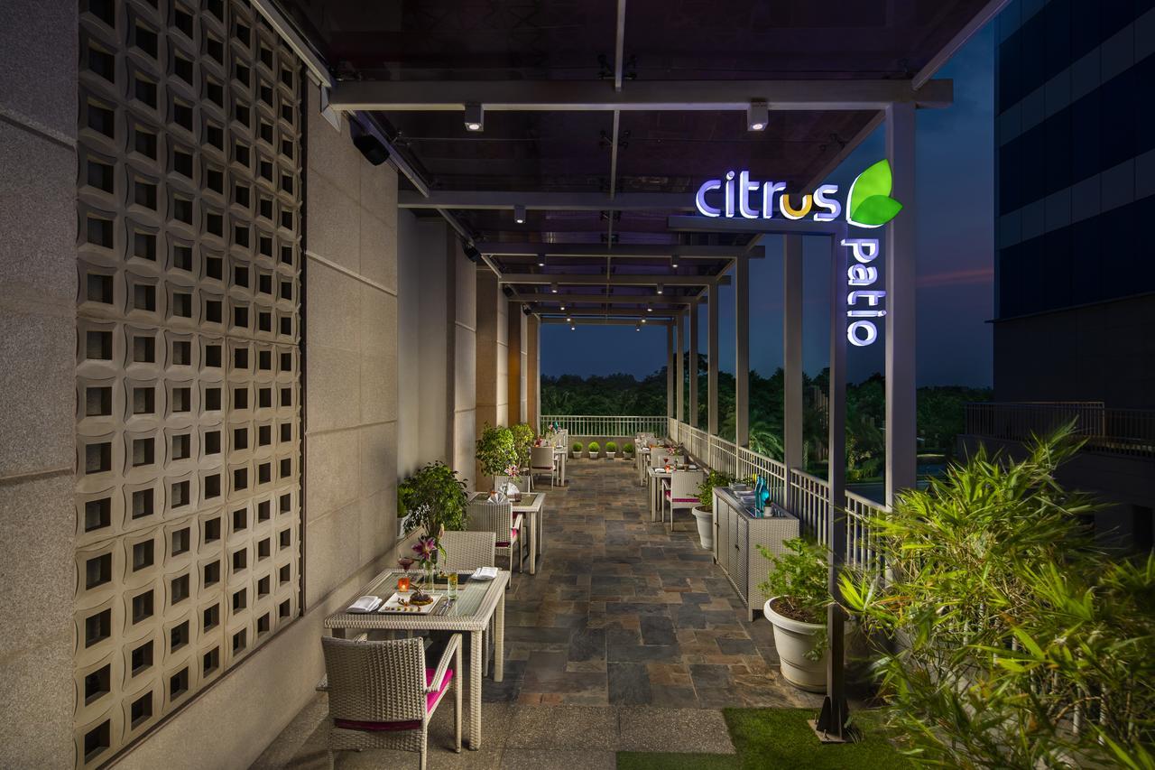Sandal Suites By Lemon Tree Hotels Noida Luaran gambar