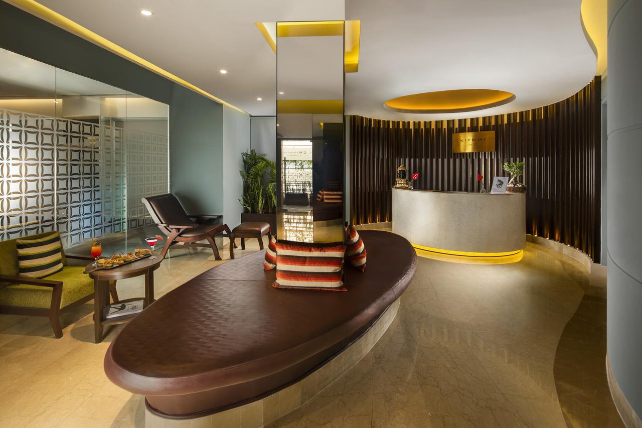Sandal Suites By Lemon Tree Hotels Noida Luaran gambar
